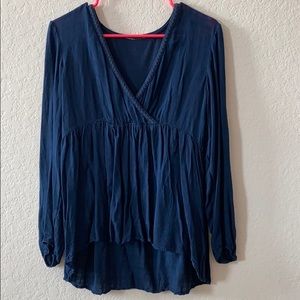 Navy top